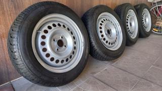 Продаю зимову гуму Sеmperit 175/65 R 15 з дисками - фото