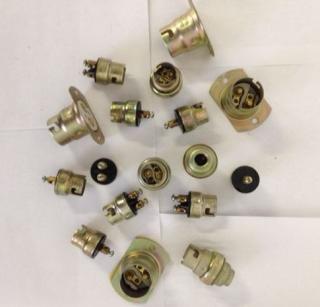 Куплю патрон байонетный В22d, В22d-МФ, В22d-МН, В15d-МН, В15d-ПН, В15d-42, В15d-220, В22d-220 - фото