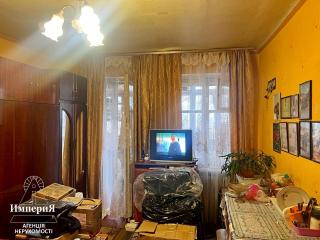 Продам комнату с балконом на Крытом Рынке. - фото