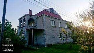 Продам большой дом в Центре Шкаровки. - фото