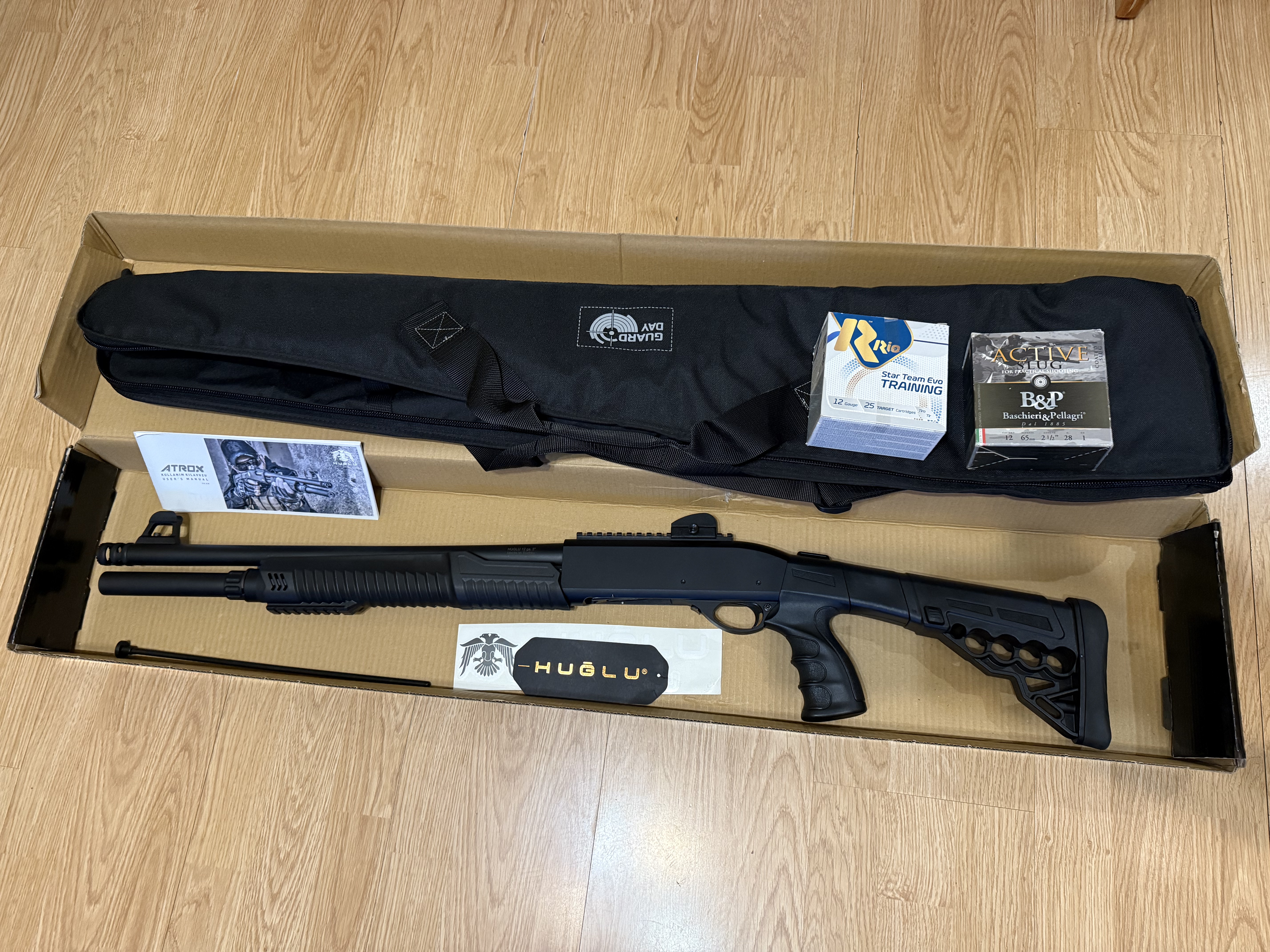 Помпова рушниця Huglu Atrox T Black, нова!, фото 1 Помпова рушниця Huglu Atrox T Black, нова!, фото 1