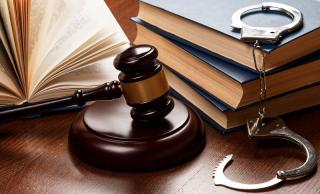 Адвокат, захист в суді, всі види юридичних послуг - фото