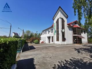 Продаж будівлі готельно-ресторанного комплексу «Золоте яблуко» в м.Луцьку по вул.Володимирській, 72 - фото