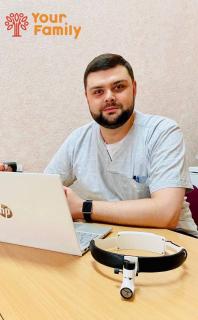 Консультація лікаря - отоларинголога в медичному центрі "Your family" - фото