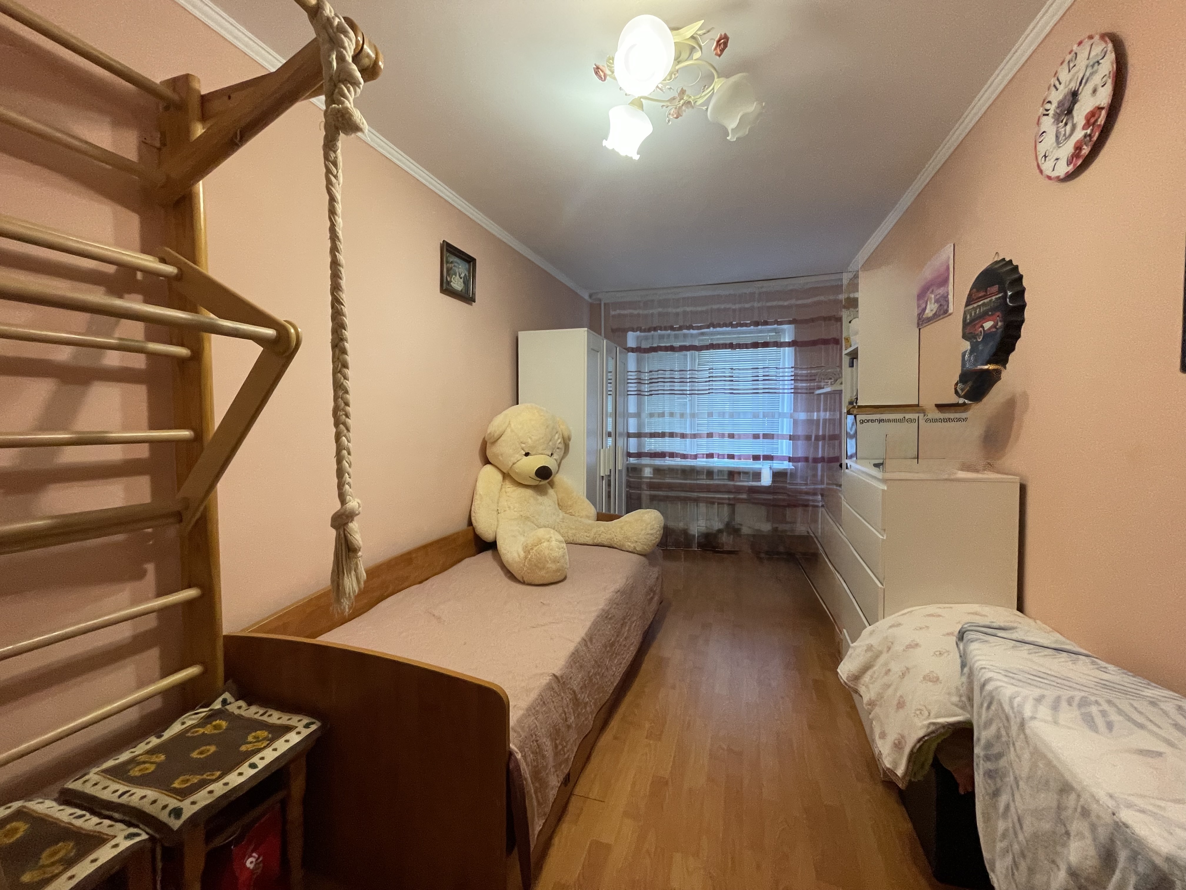 Продам 3-ох кімнатну квартиру по вулиці Гузара(Чалдаєва), фото 1 Продам 3-ох кімнатну квартиру по вулиці Гузара(Чалдаєва), фото 1