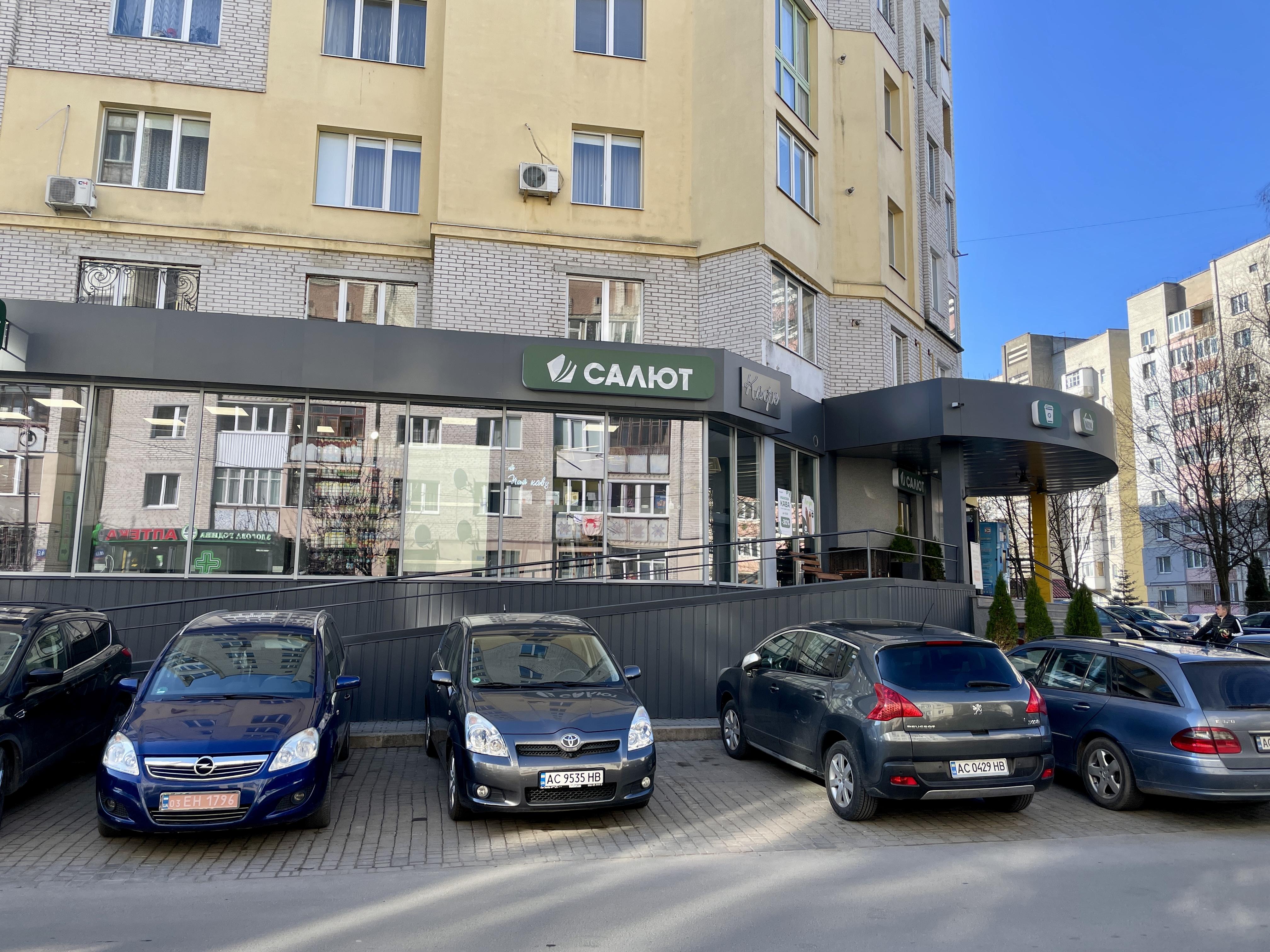 Оренда торгового приміщення біля Варшавського ринку!, фото 1 Оренда торгового приміщення біля Варшавського ринку!, фото 1