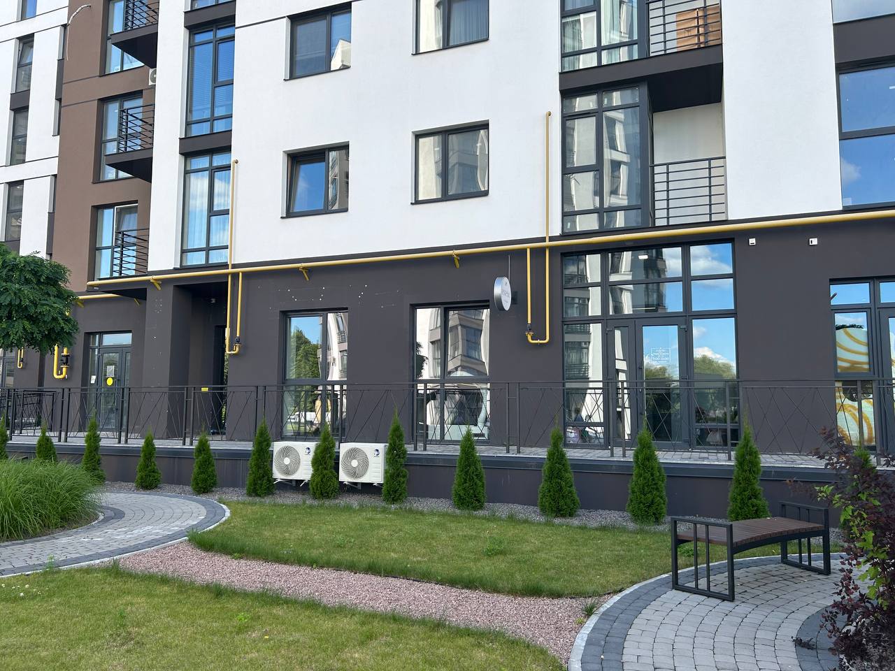 Оренда комерції 40 кв.м в р-н вул. Львівської!, фото 1 Оренда комерції 40 кв.м в р-н вул. Львівської!, фото 1