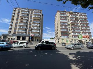 Оренда торгового приміщення в торговій галереї ЖК Сафрон - фото
