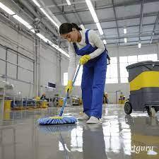 Прибиральник у Польщі — житло + робочий одяг безкоштовно