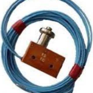 Куплю мікроперемикачі АМ800К - фото