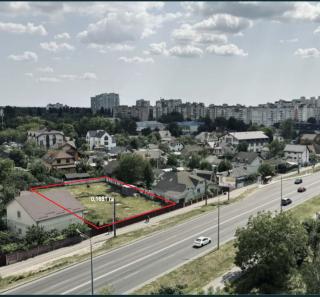 Ділянка в центрі Броварів по вул. Київська. Власник - фото