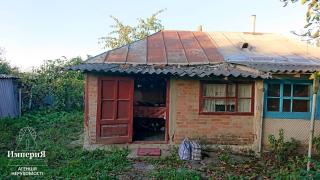 Півбудинку в Шамраівці.27 соток.Фундамент під новий будинок. Півбудинку в Шамраівці.27 соток.Фундамент під новий будинок.