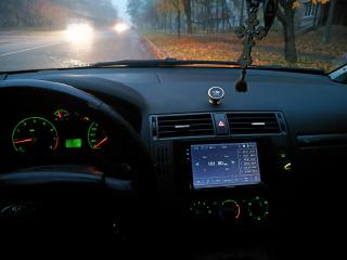 Автомобіль Форд с макс - фото