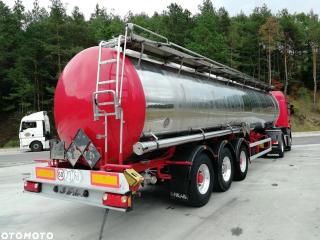 Польська фірма продає автоцистерну Magyar Польська фірма продає автоцистерну Magyar