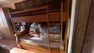 двоярусне ліжко - фото