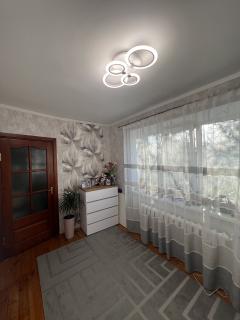 Терміновий продаж квартири - фото