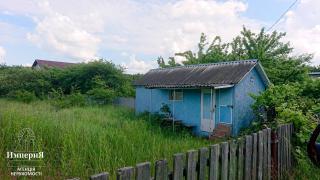 Дачний будиночок на приватизованій ділянці біля села Трушки. - фото