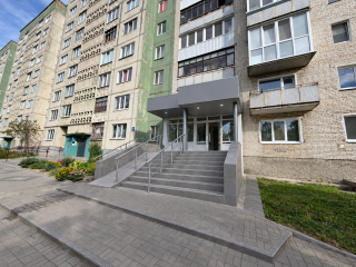 Оренда фасадного приміщення по вул. Конякіна