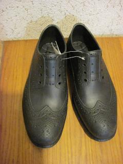 Продам чоловічі цільнолиті непромокаючі туфлі із спіненого каучука - фото