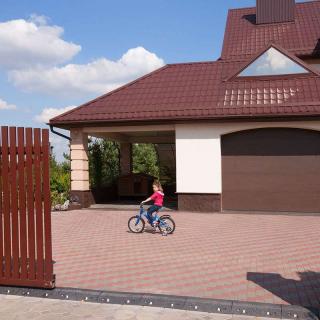 Гаражные Секционные ворота Алютех от 13 850 грн /монтаж, ремонт - фото