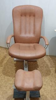 Продам кресло педикюрное б/У - фото