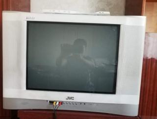 Продам телевізор JVC - фото