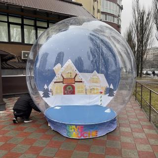 Шоу шар – огромный снежный шар фотозона - фото