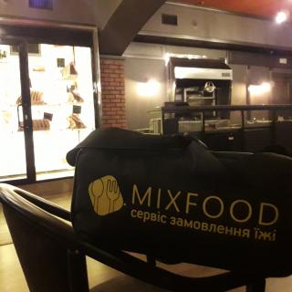 Сервіс доставки їжі MixFood - фото